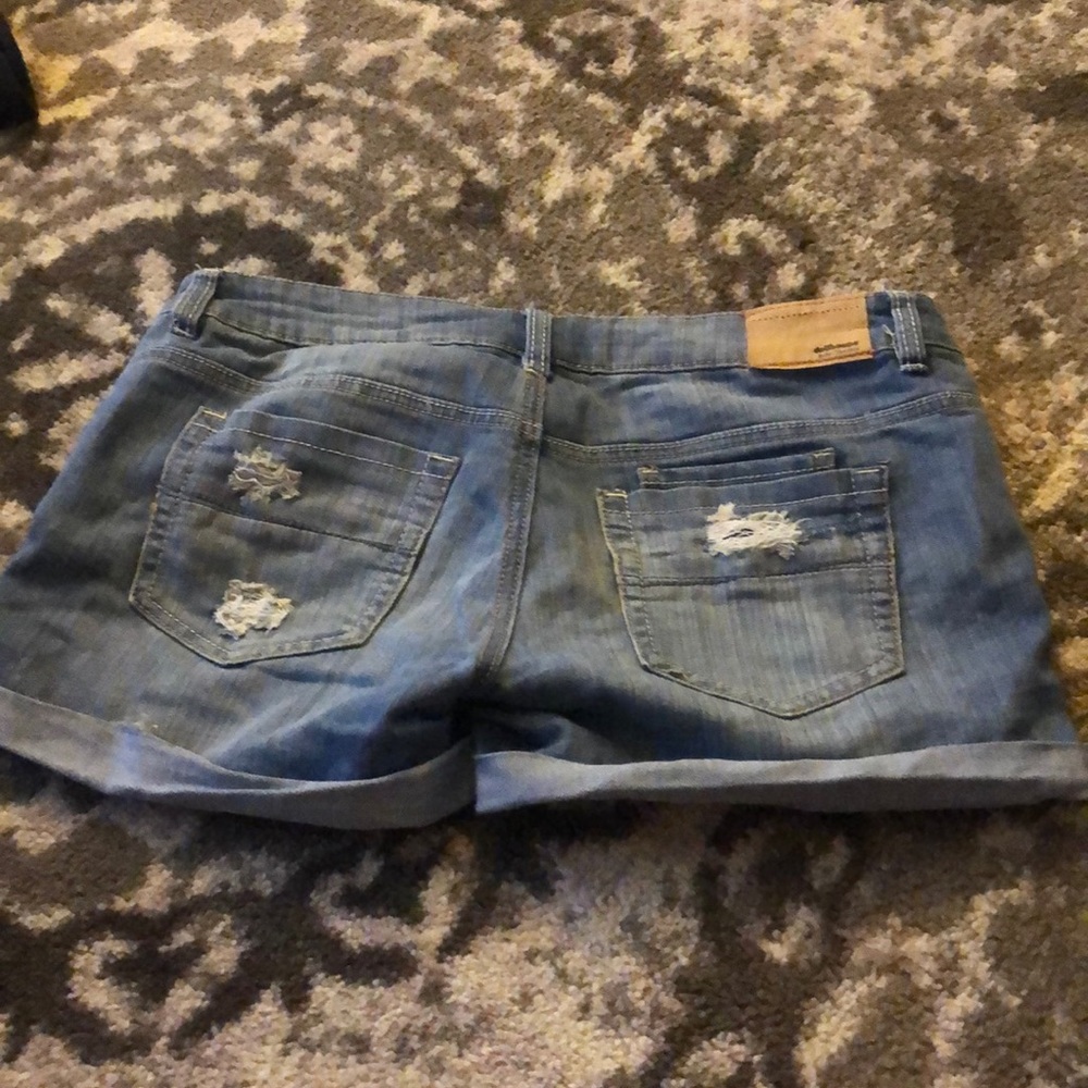 Shorts - Picture 2 of 2
